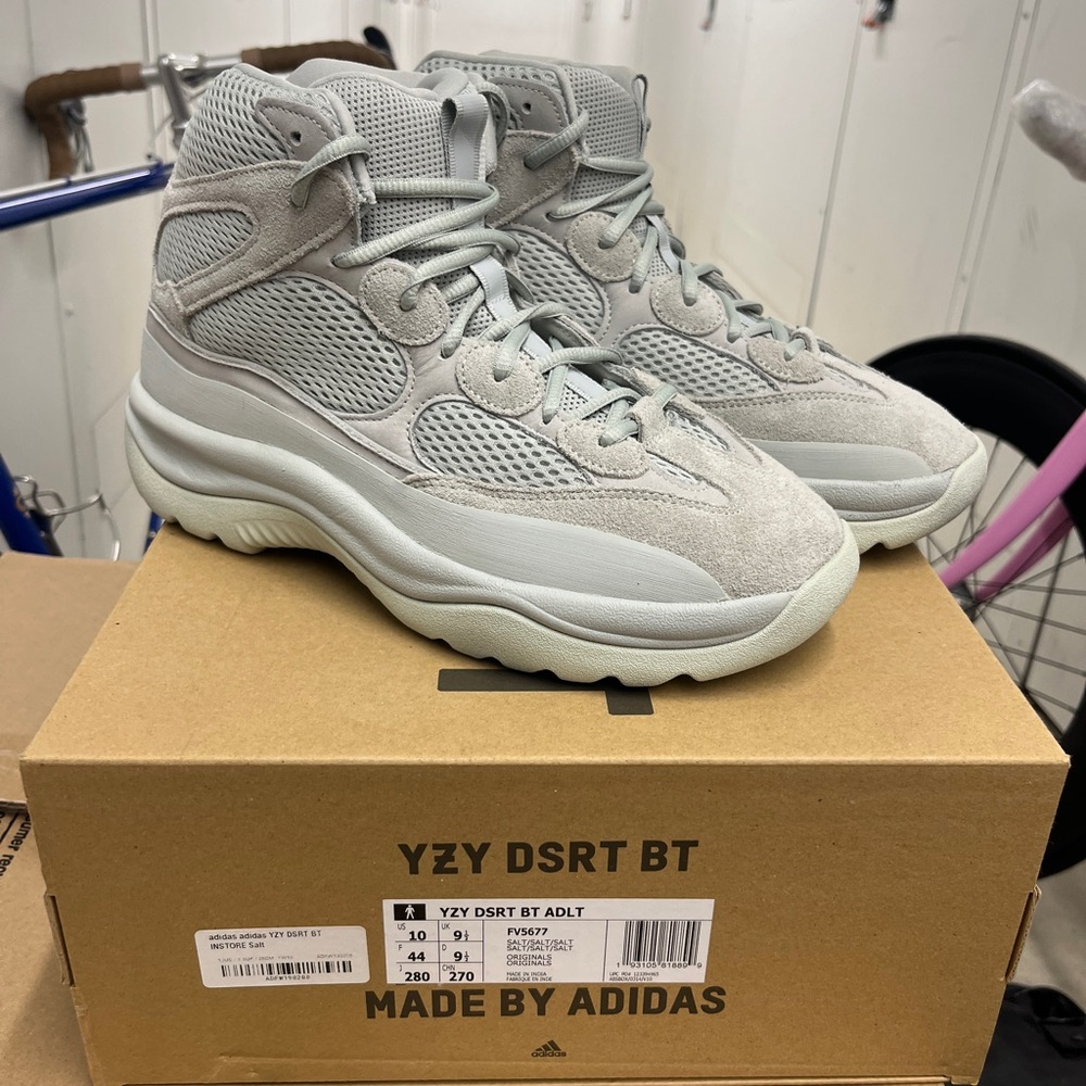 Adidas YZY DSRT BT Light Gray Sneakers